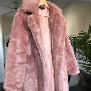Missguided Jackets & Coats - Pink faux fur coat Missguided Jackets & Coats - Pink faux fur coat